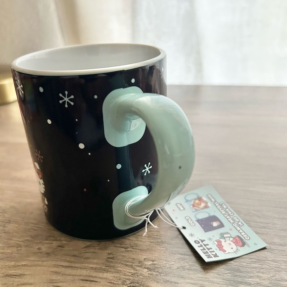 NWT Hello Kitty Ceramic Heat Reveal Holiday Mug - Picture 5 of 8